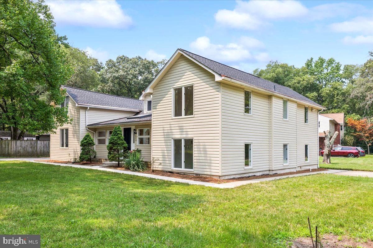 423 Shetlands Lane photo 31