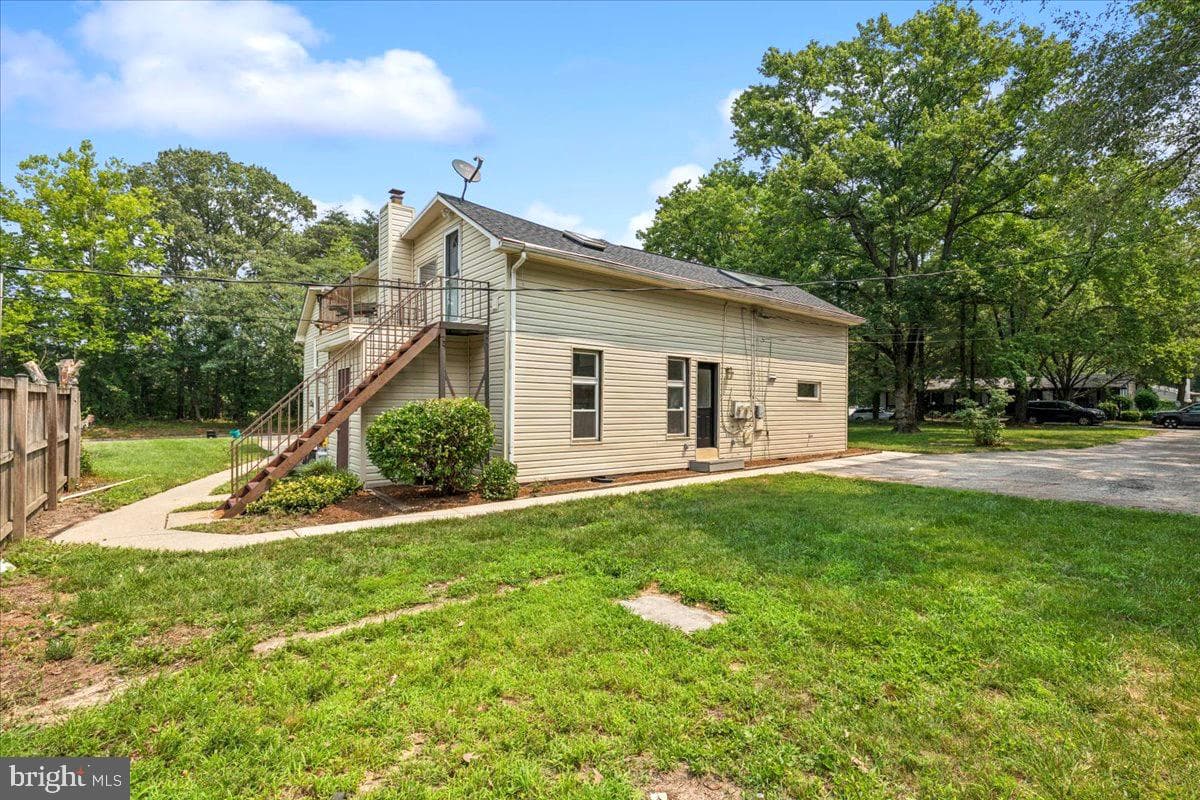 423 Shetlands Lane photo 32