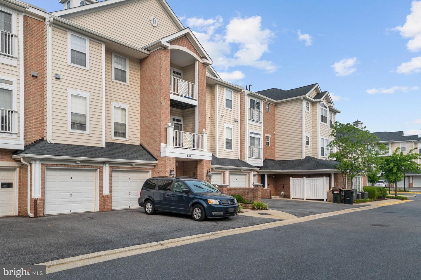 421 Hamlet Club Drive #305, Edgewater