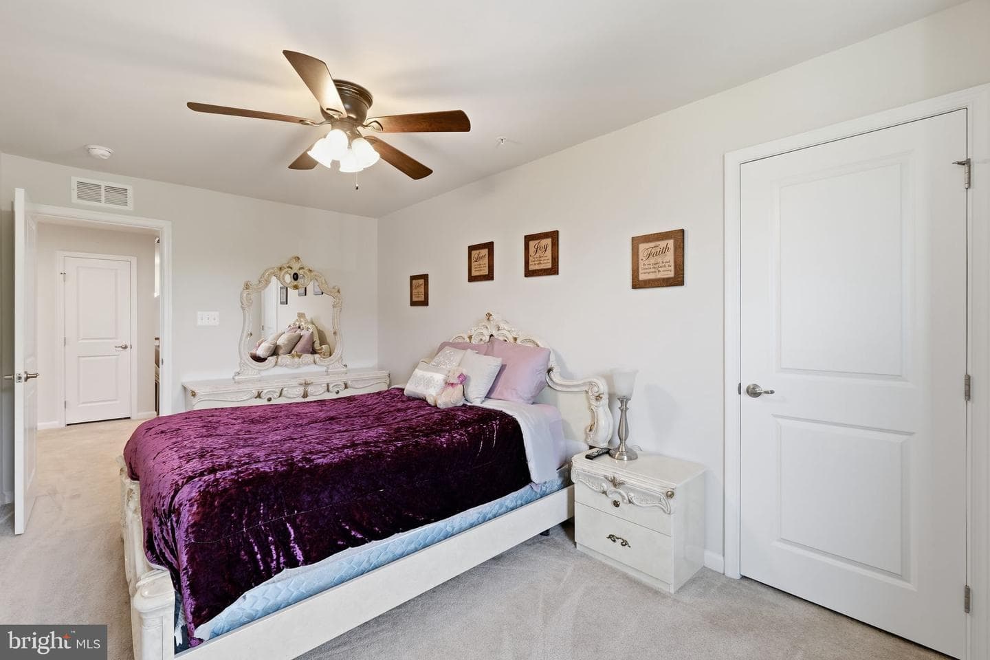 421 Zeman Drive photo 32