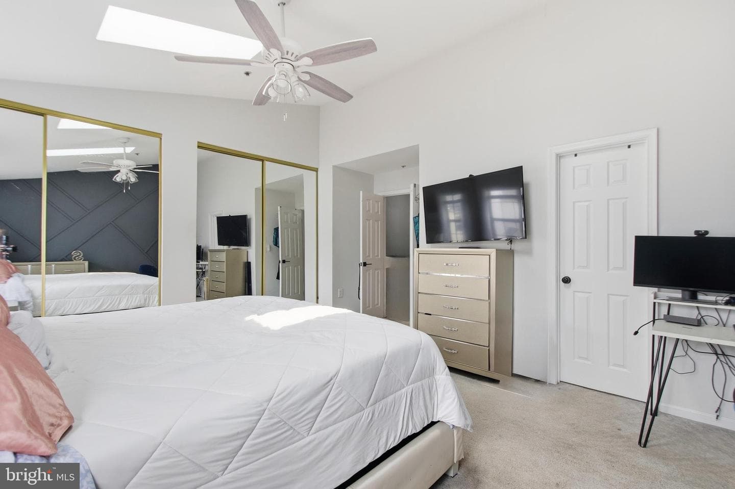 2435 Lizbec Court photo 22
