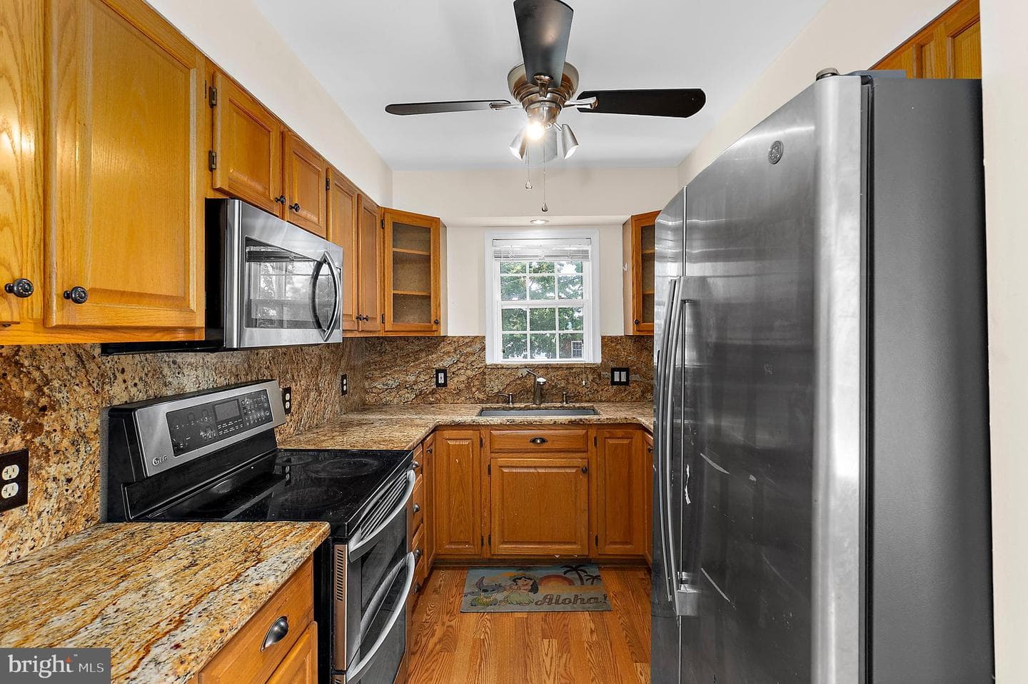 3443 S River Terrace photo 11
