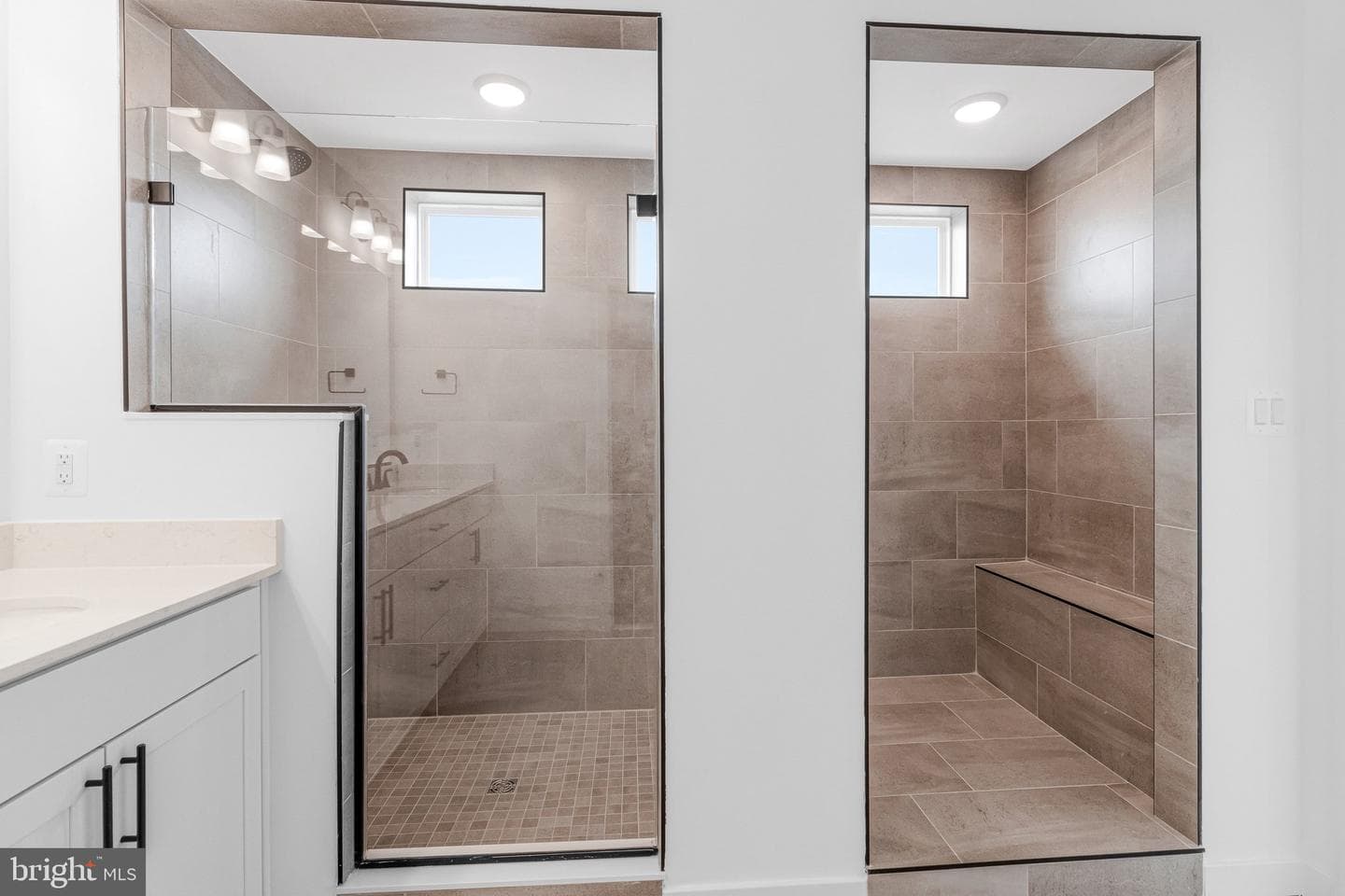 5719 Howard Drive photo 35