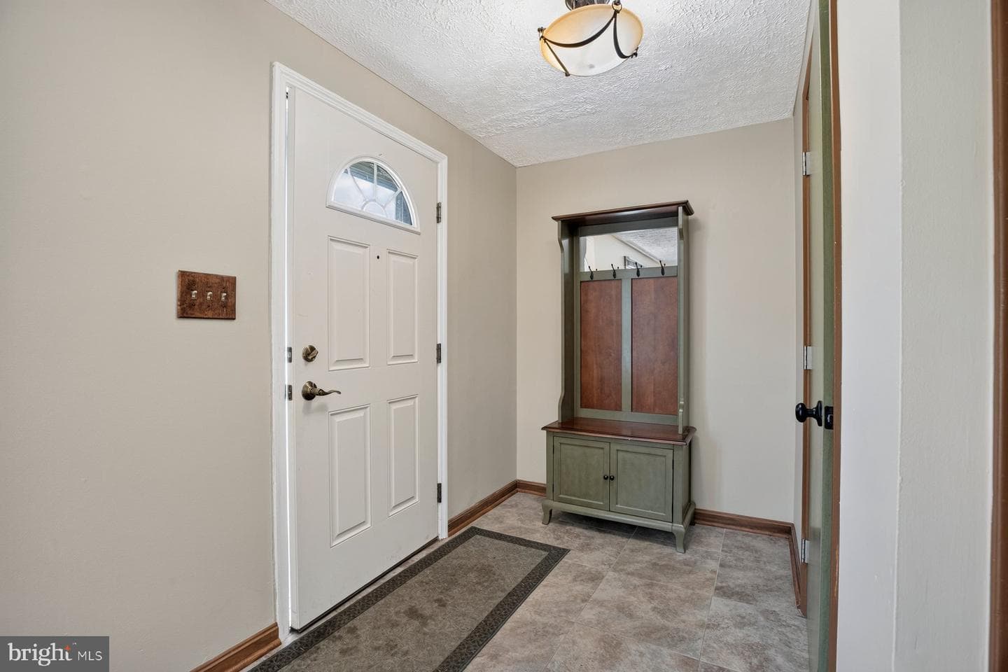 7746 Kidwell Court, Hanover