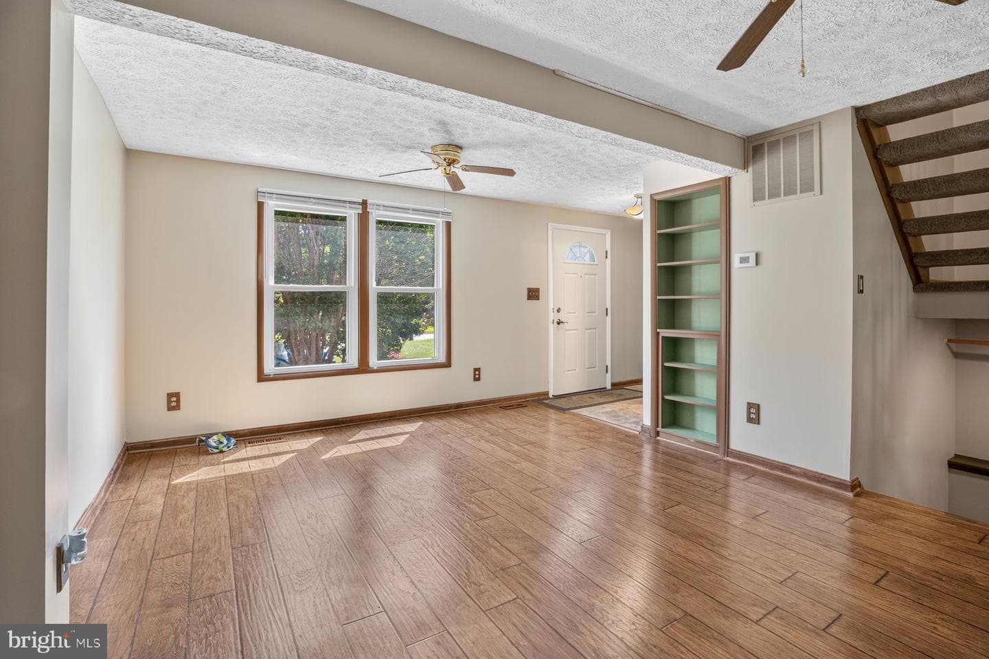 7746 Kidwell Court photo 4