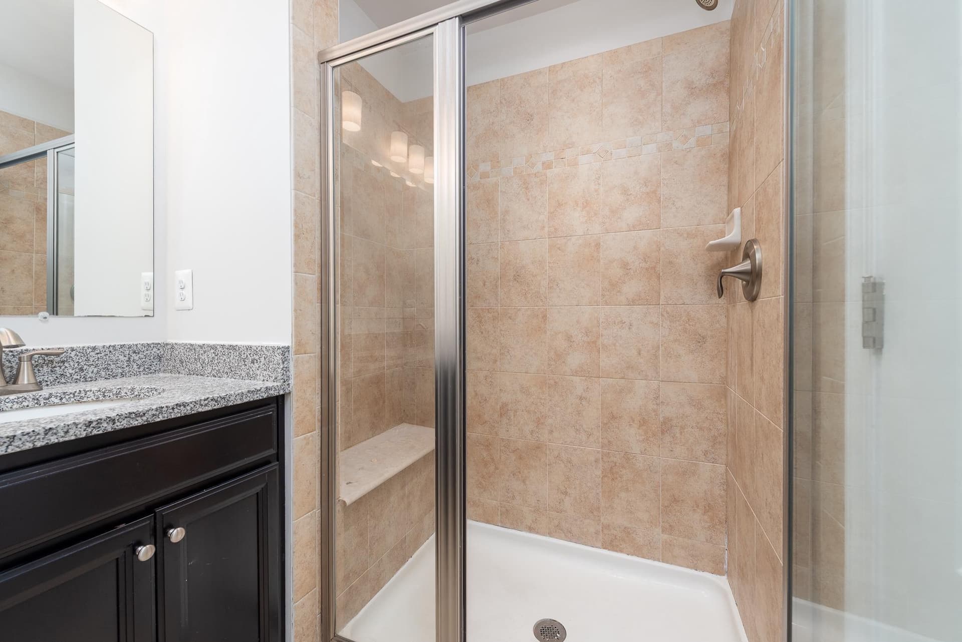1317 Hawthorn Drive photo 18