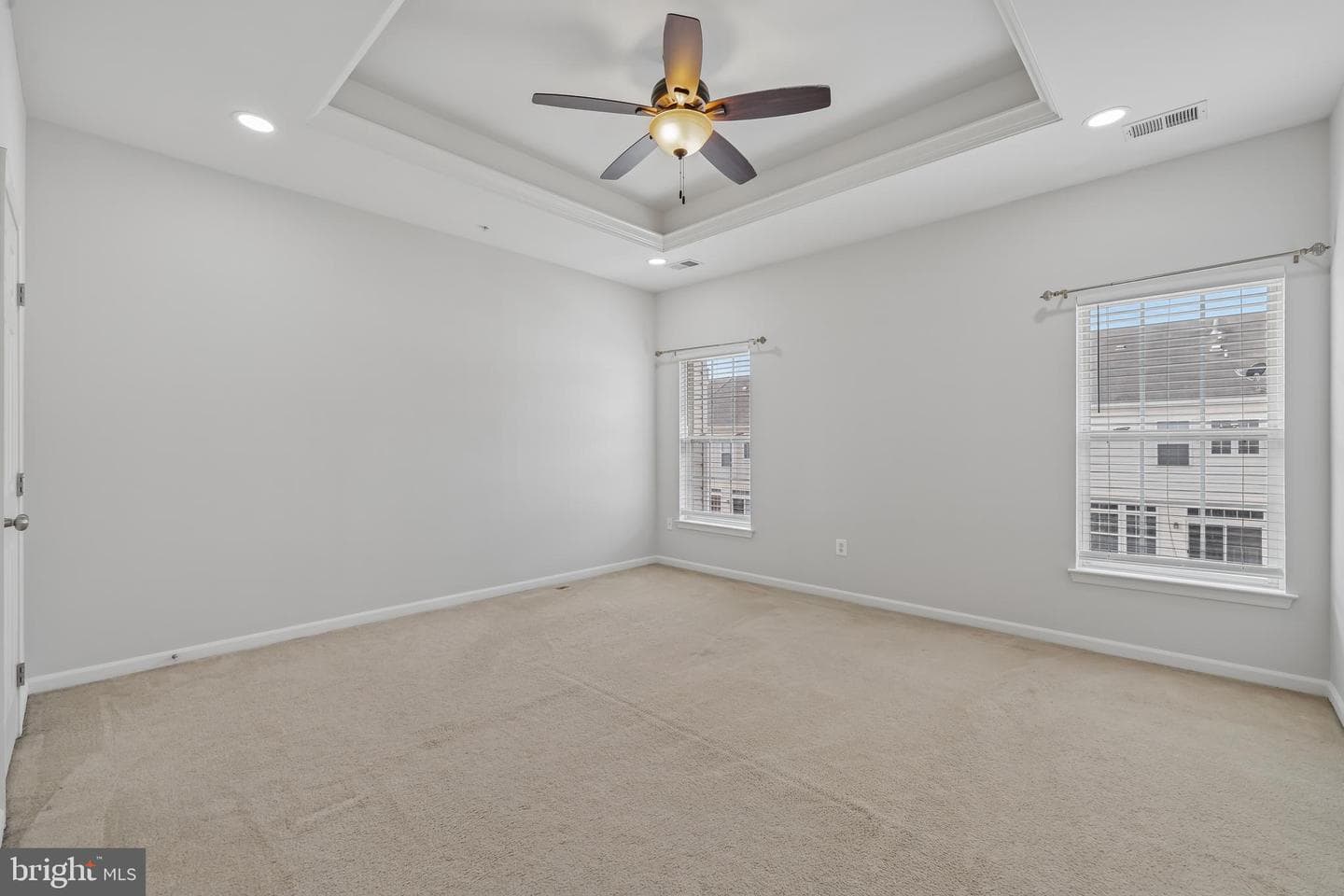 7644 Sandhurst Lane photo 24