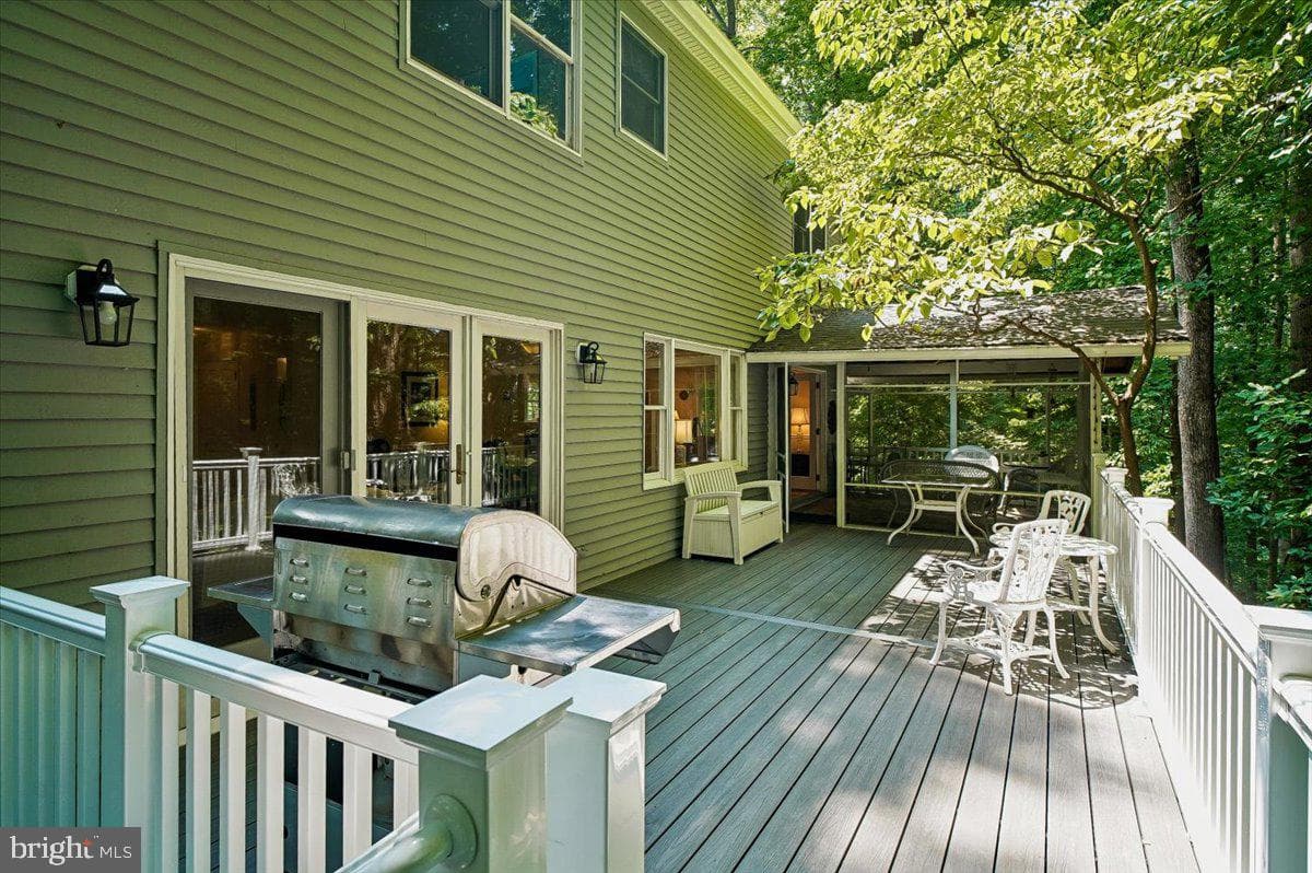 1070 Foxcroft Run photo 25