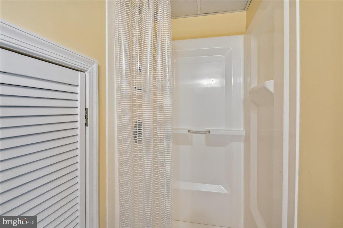 1070 Foxcroft Run photo 41