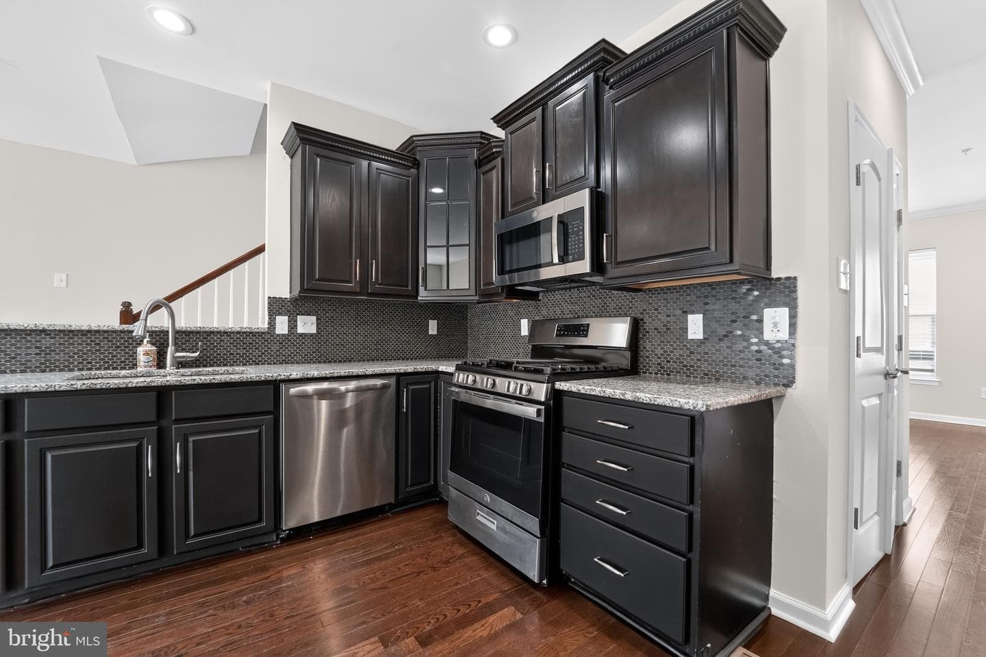 7827 Crystal Way photo 6