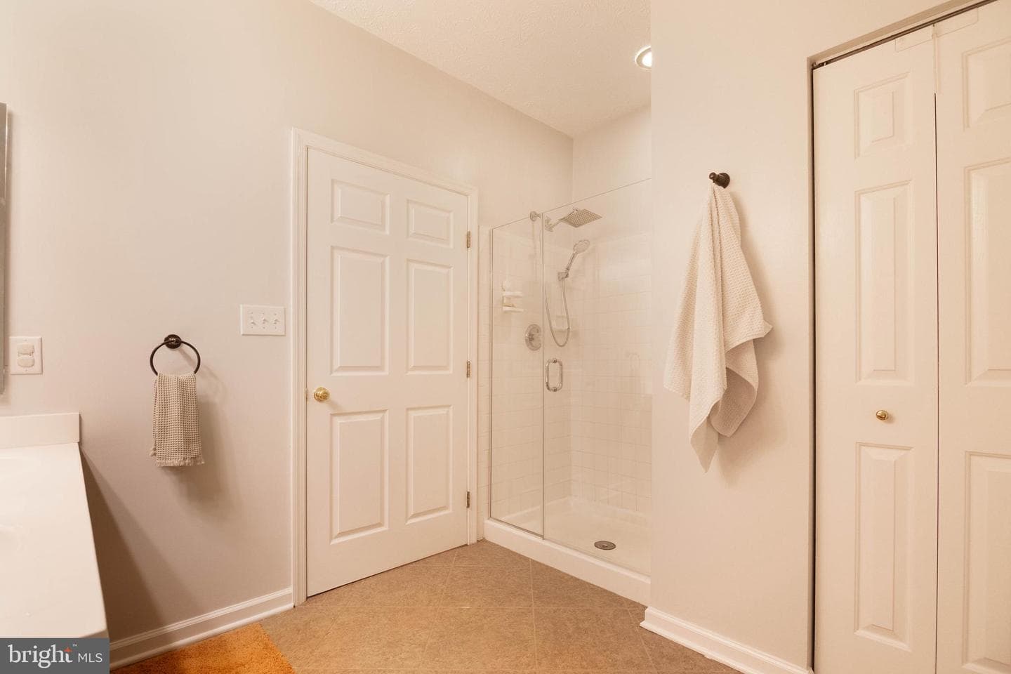 2400 Chestnut Terrace Court #201 photo 17