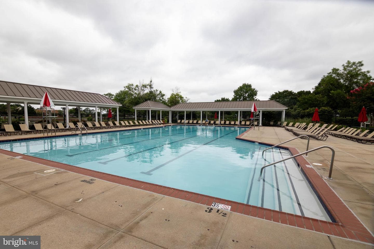 2400 Chestnut Terrace Court #201 photo 29