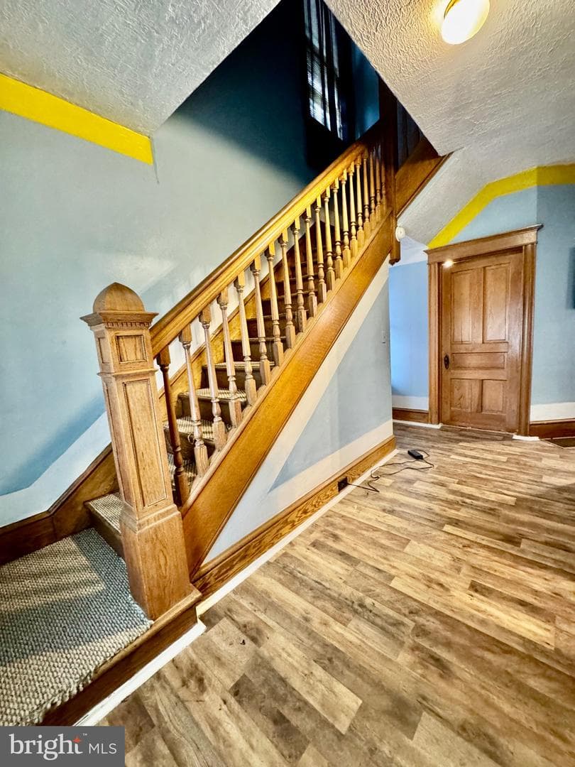 14 Virginia Avenue photo 6