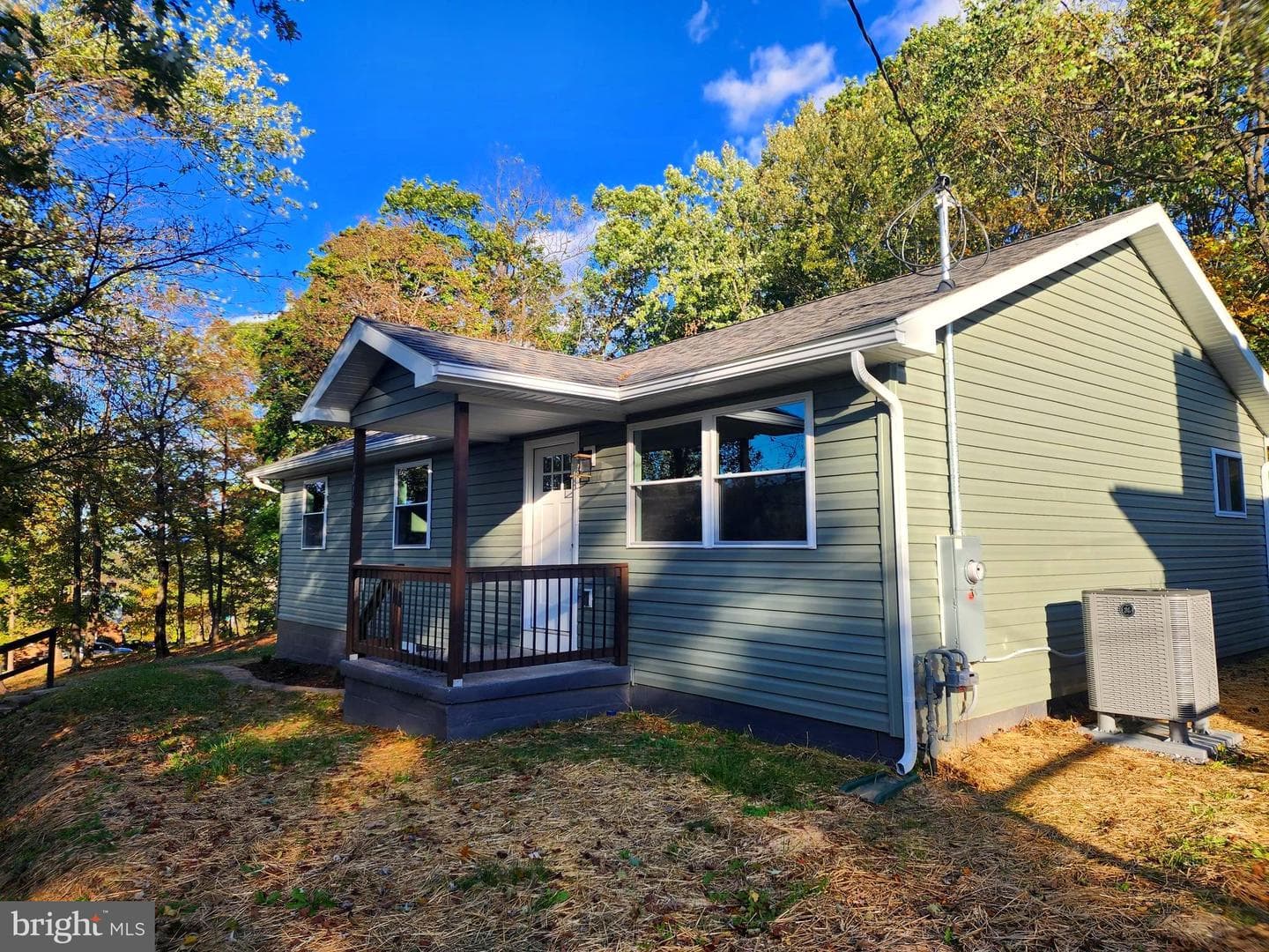 1016 Brown Avenue photo 5