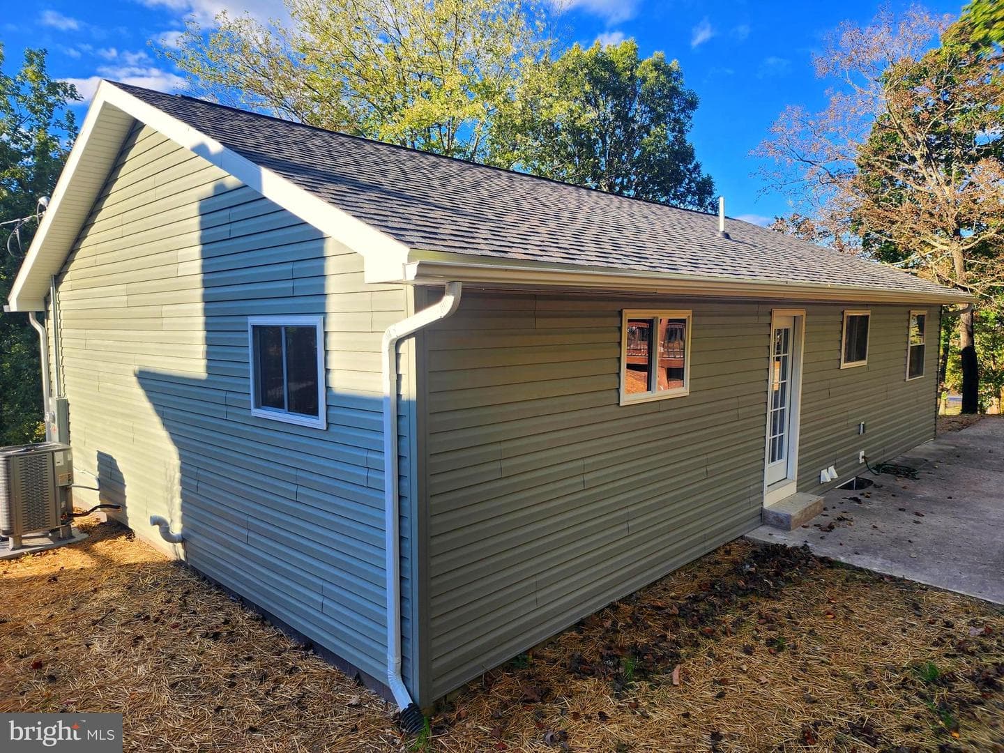 1016 Brown Avenue photo 8