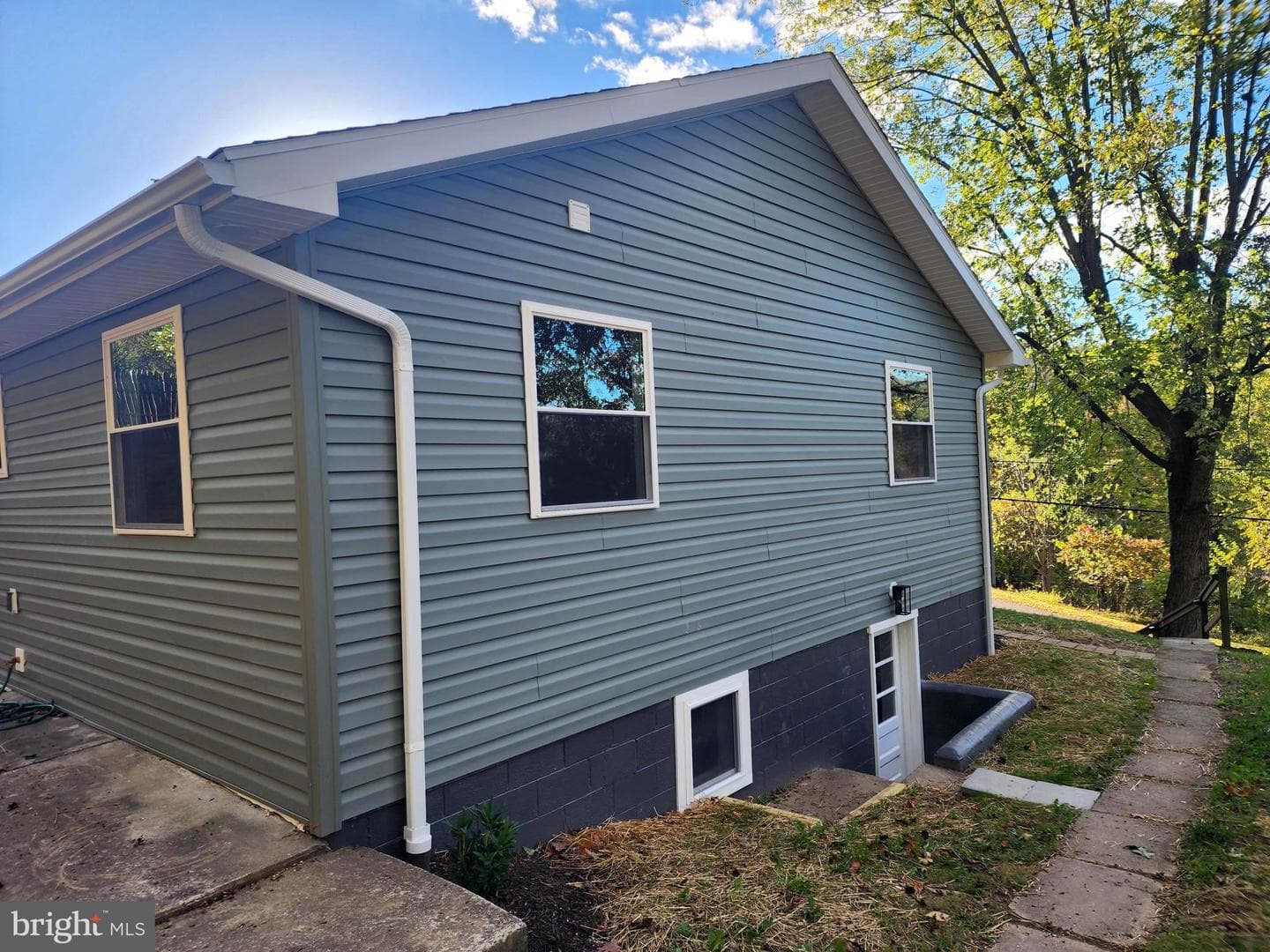 1016 Brown Avenue photo 9