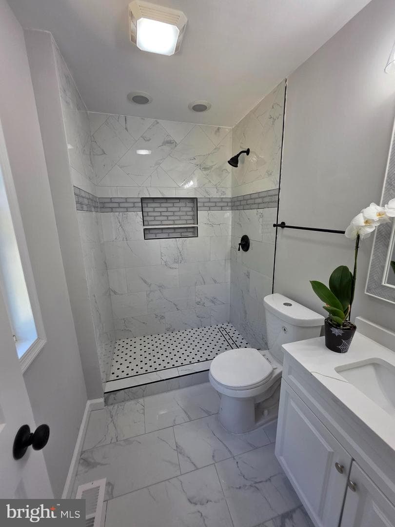 11816 Bedford ##rear photo 8