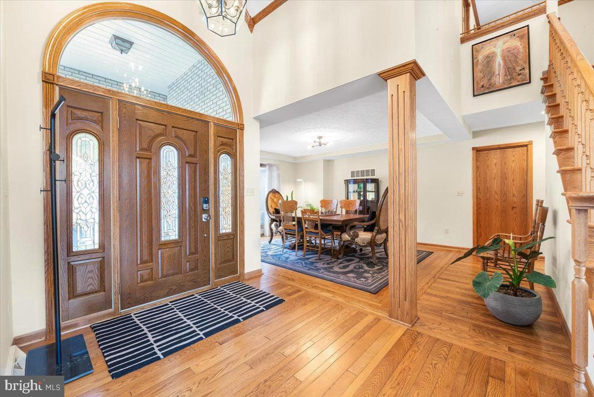 887 Weires Avenue photo 16