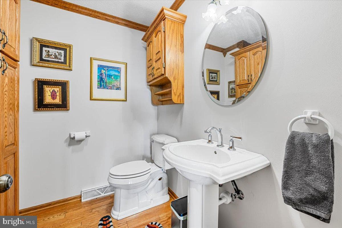 887 Weires Avenue photo 36