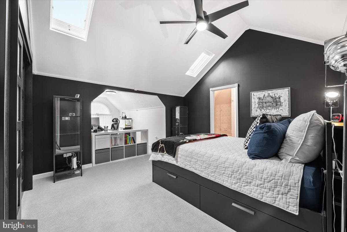 887 Weires Avenue photo 47