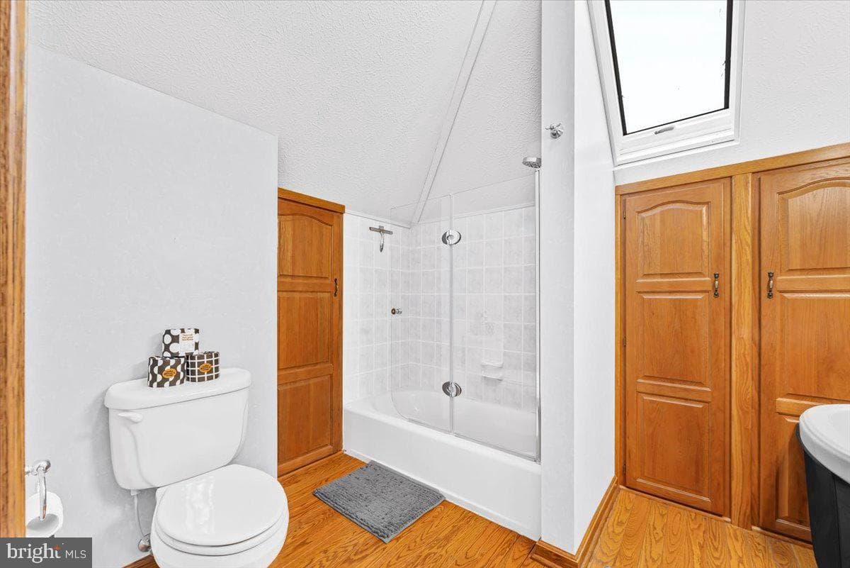 887 Weires Avenue photo 50