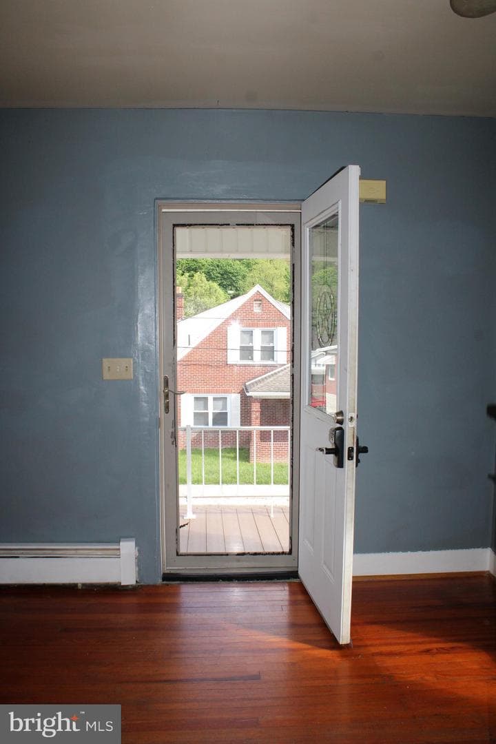 614 Lincoln Street photo 18