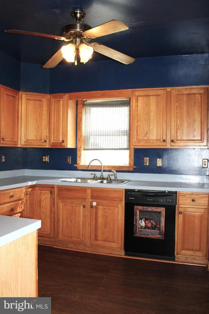 614 Lincoln Street photo 26
