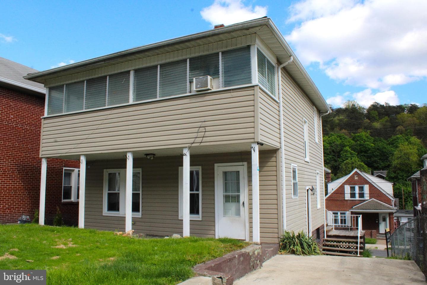 614 Lincoln Street photo 6