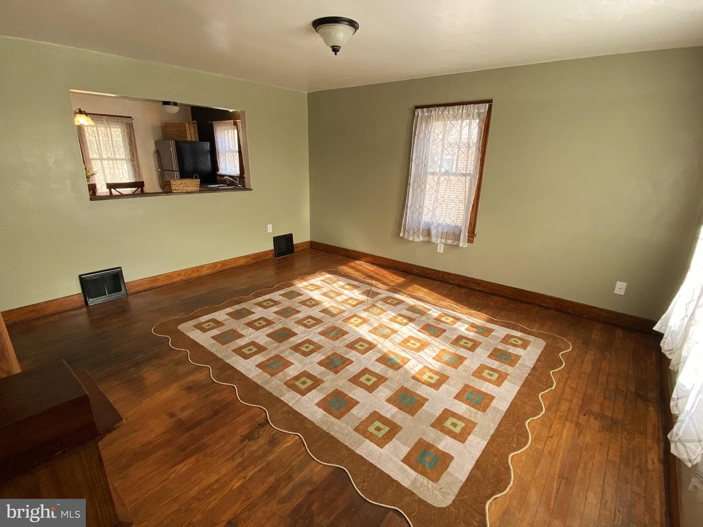 1012 Kent Avenue photo 18