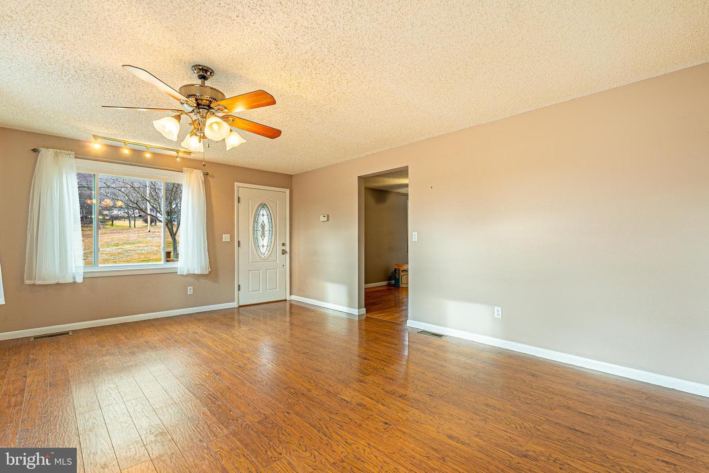 13604 Bedford Road NE photo 10