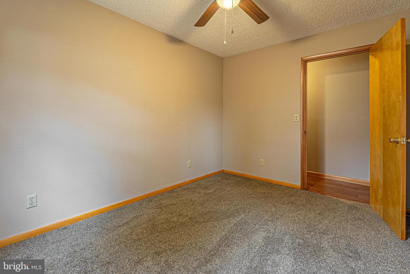 13604 Bedford Road NE photo 17