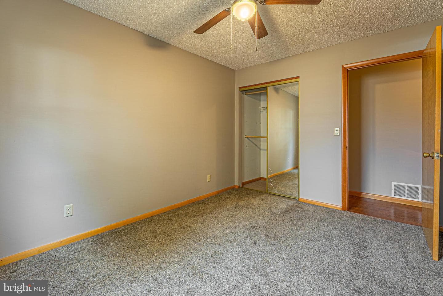 13604 Bedford Road NE photo 19