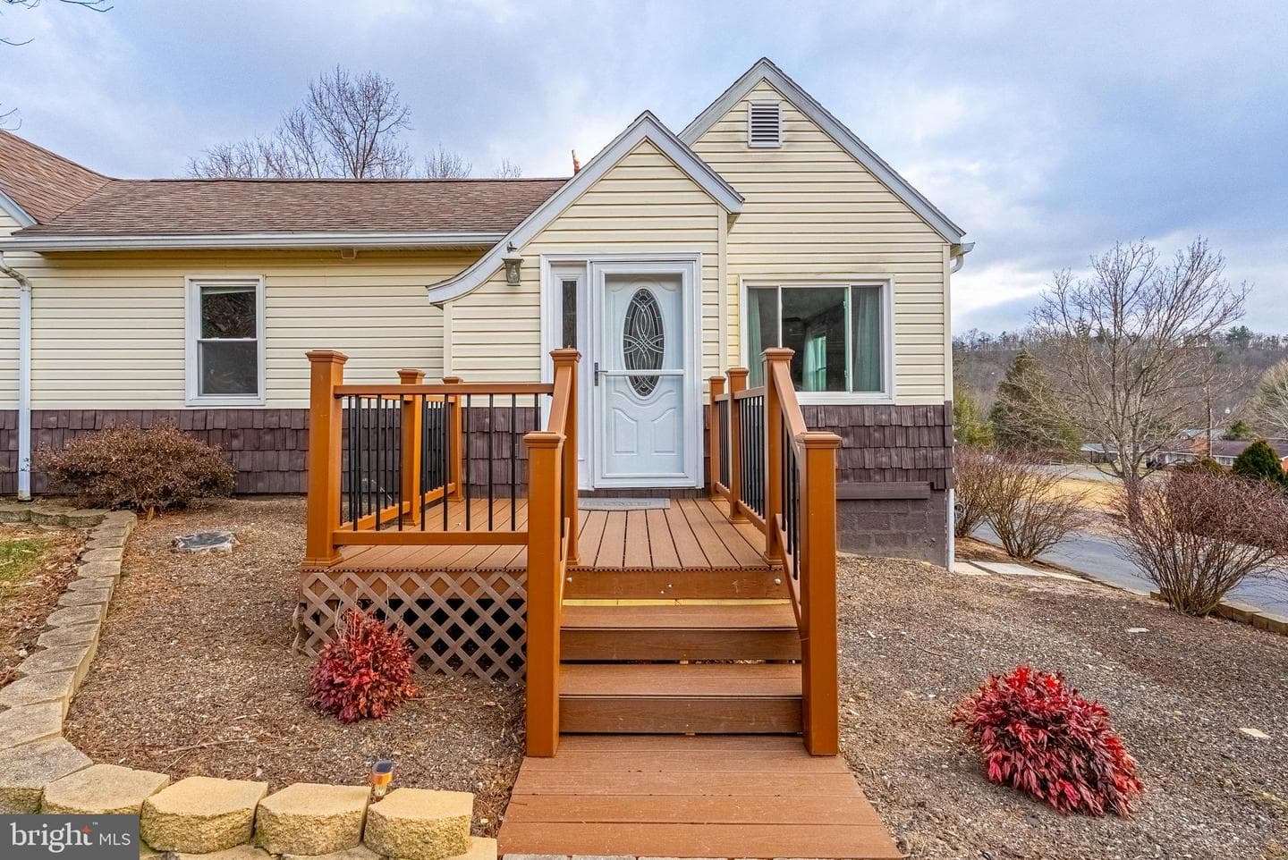 13604 Bedford Road NE photo 2