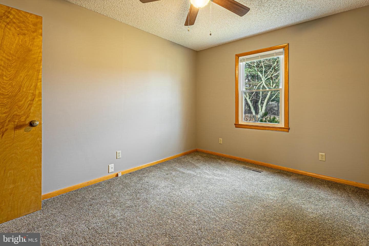13604 Bedford Road NE photo 20
