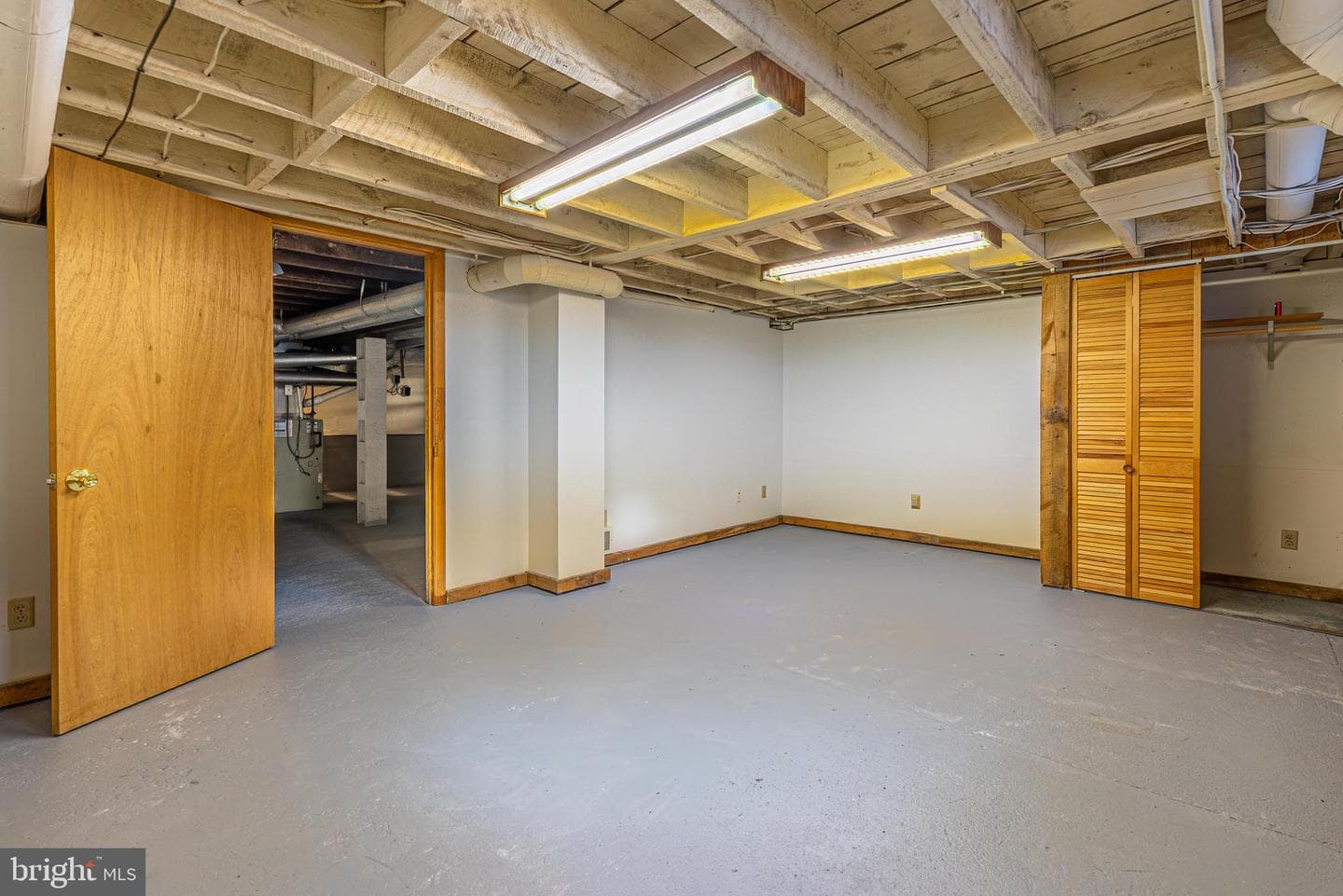 13604 Bedford Road NE photo 25
