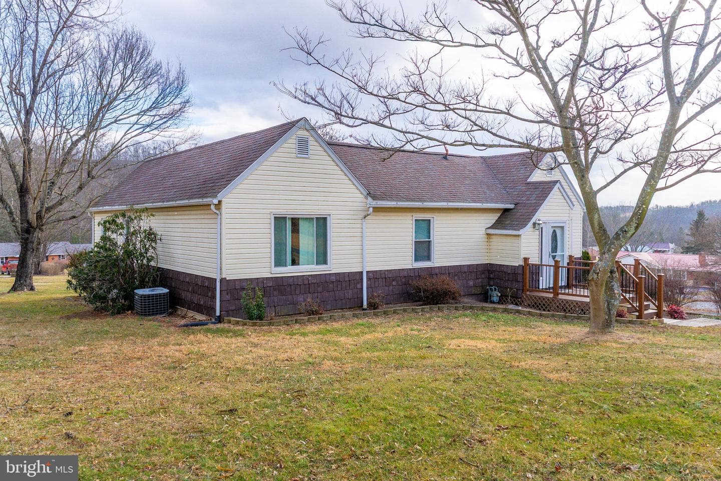 13604 Bedford Road NE photo 36
