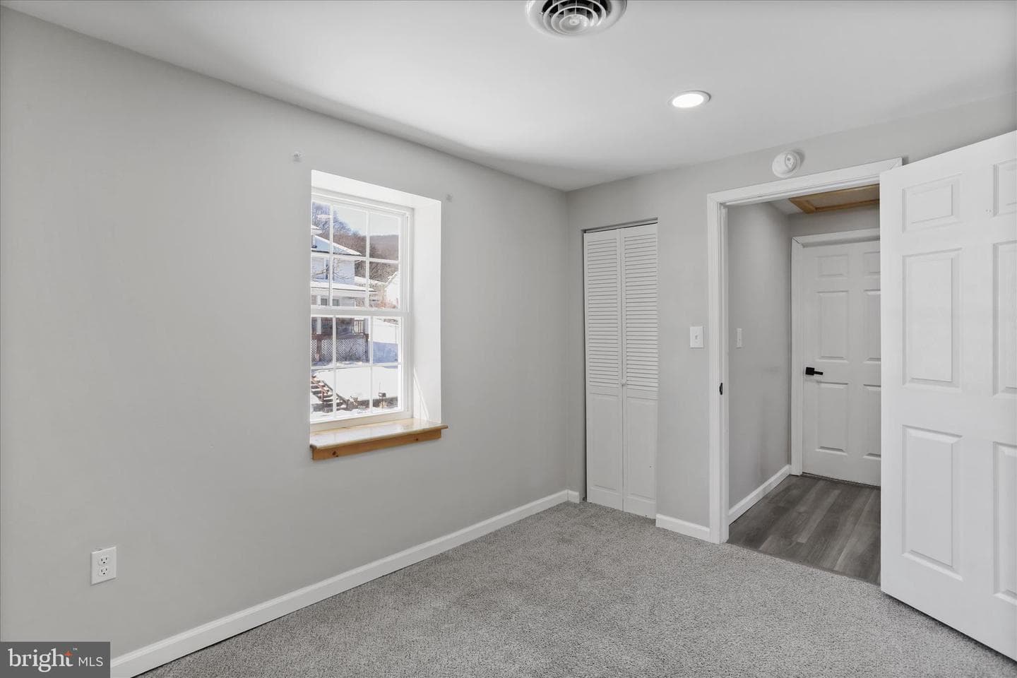 12702 Bowling Street photo 19