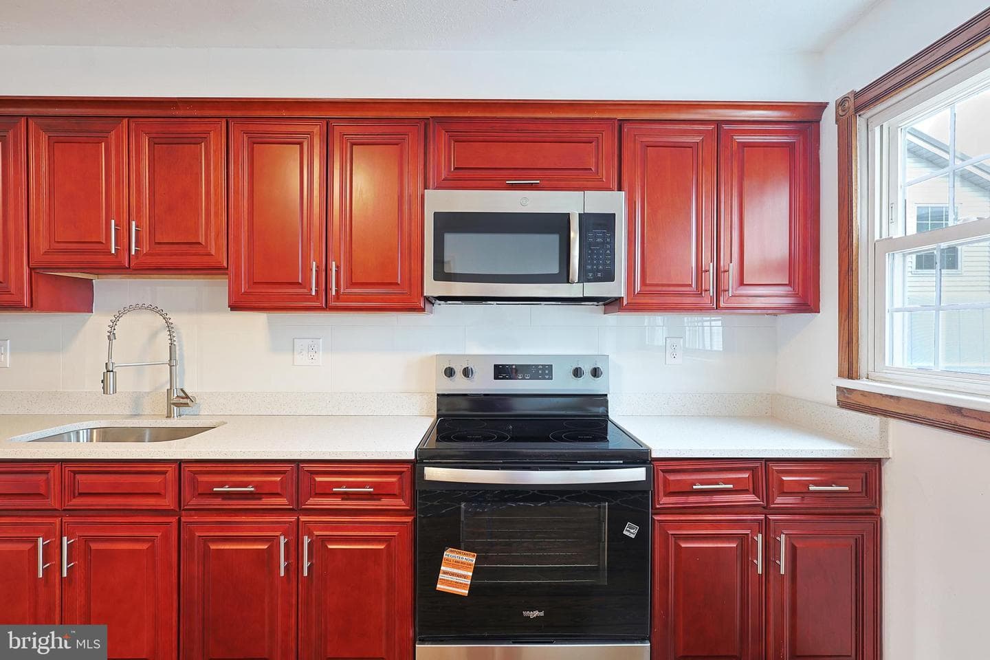 409 Springdale Street photo 11