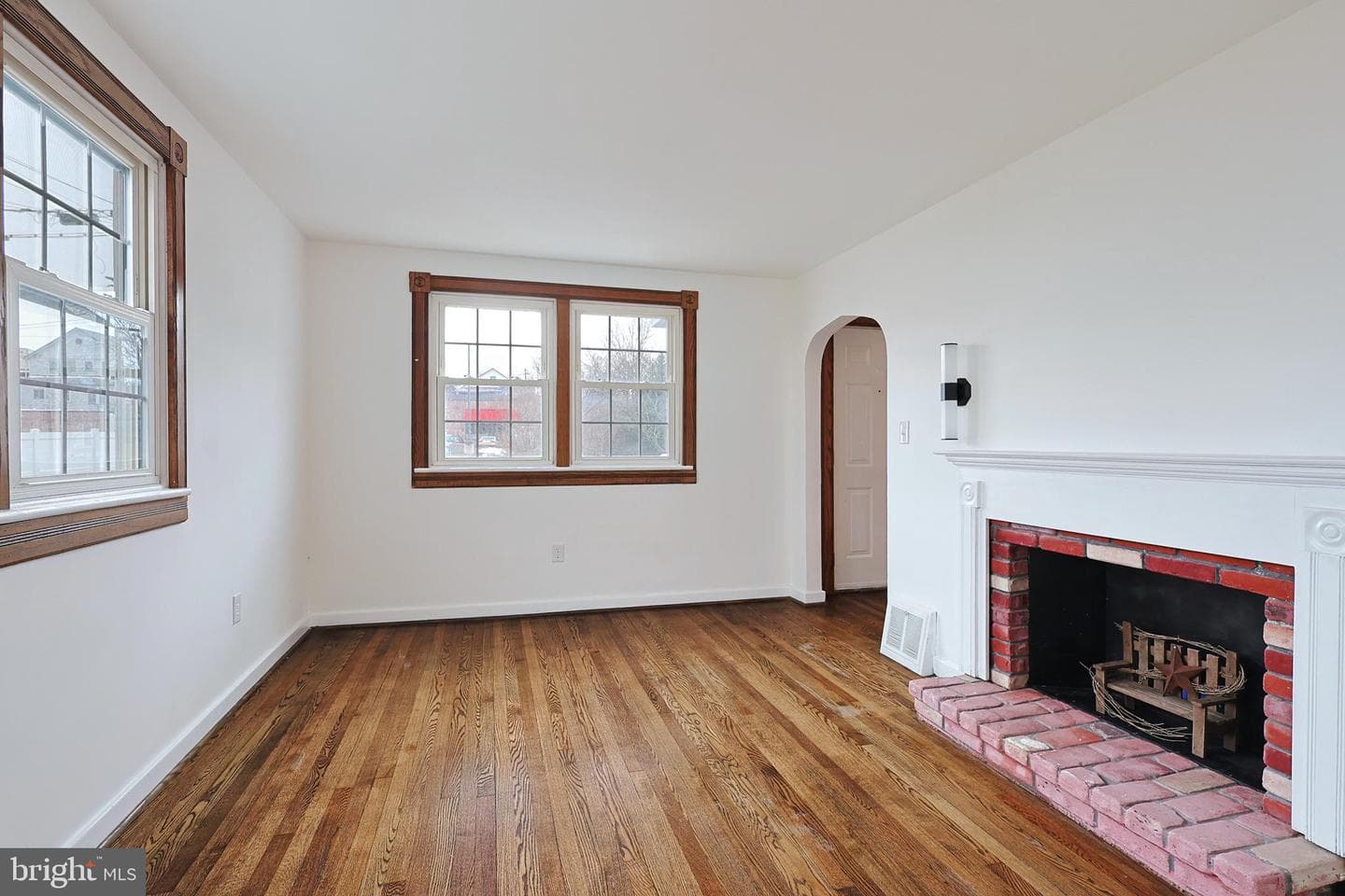 409 Springdale Street photo 15