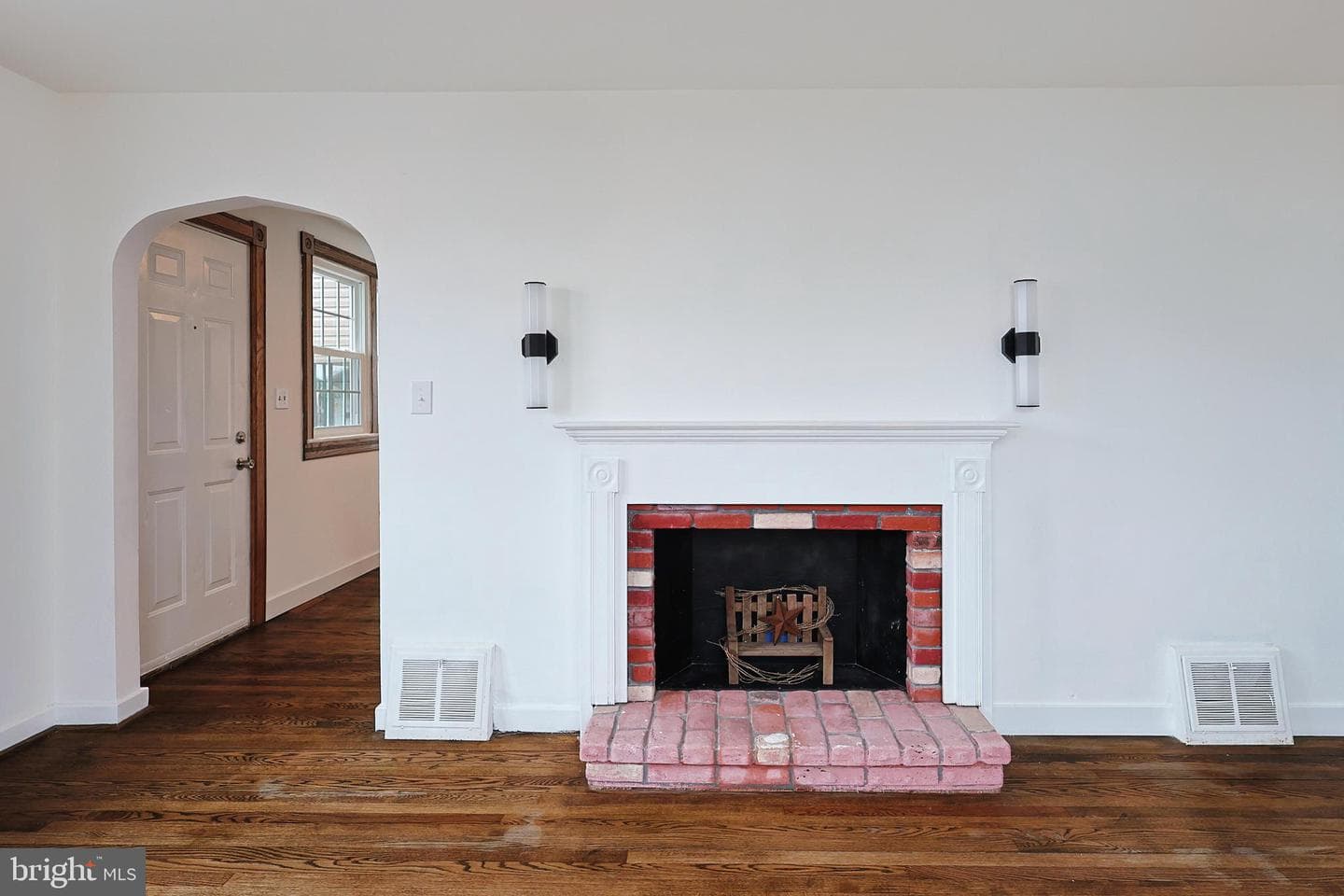 409 Springdale Street photo 18
