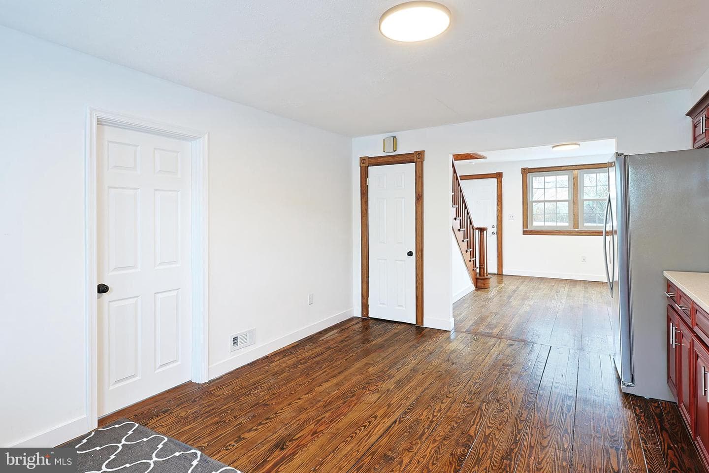 409 Springdale Street photo 5