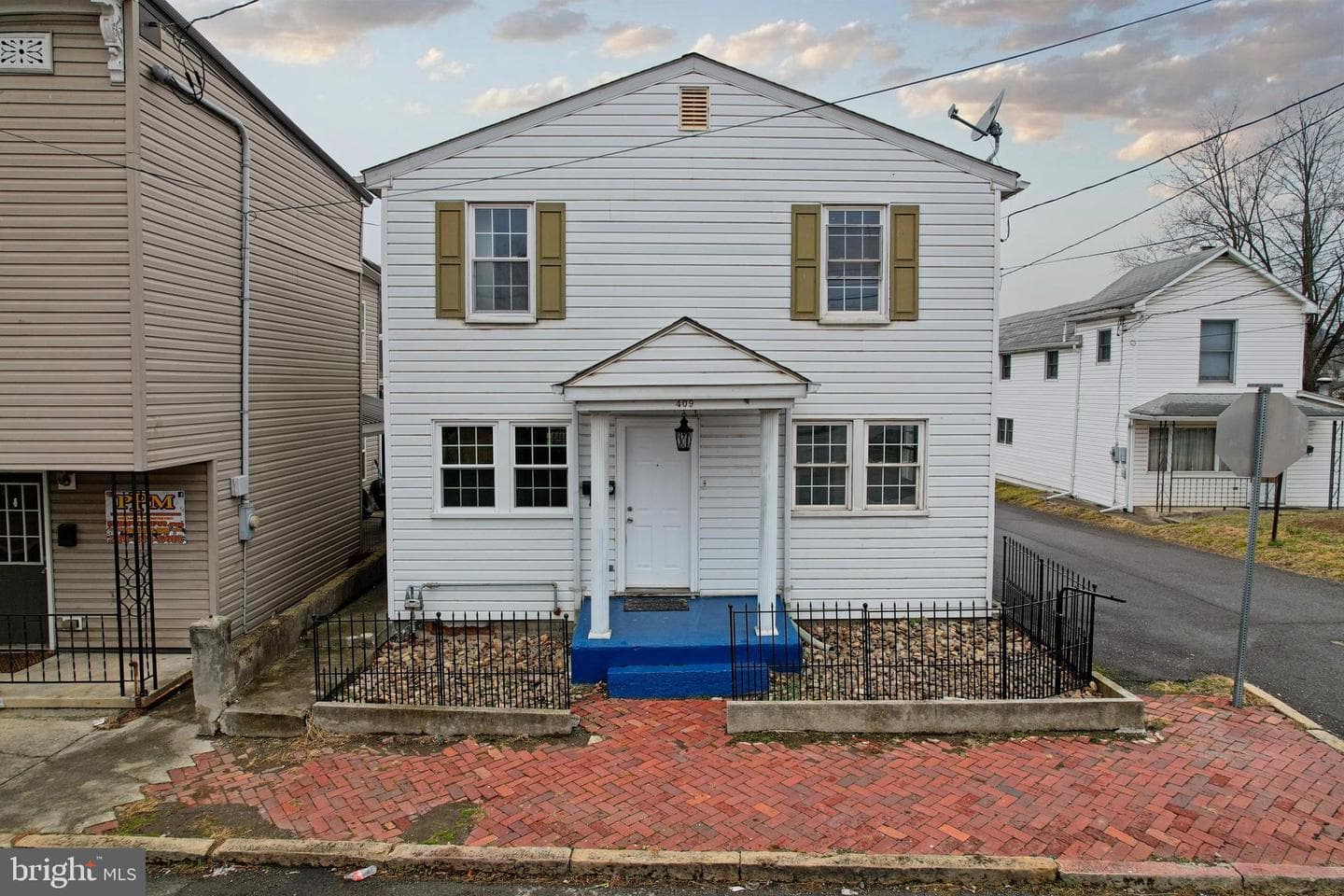 409 Springdale Street photo 57