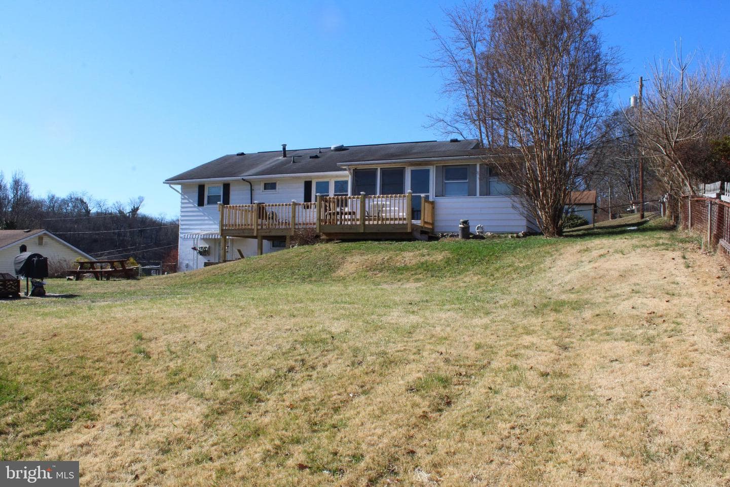 111 High Lane photo 5