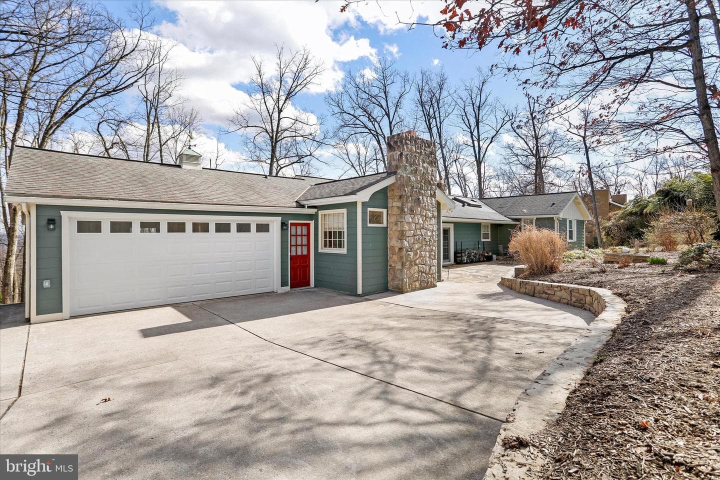 1039 Longwood Avenue photo 44