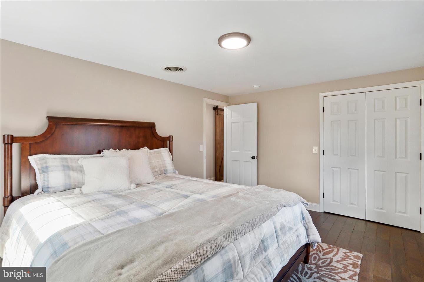 1039 Longwood Avenue photo 64