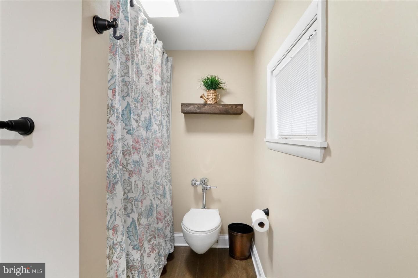 1039 Longwood Avenue photo 79