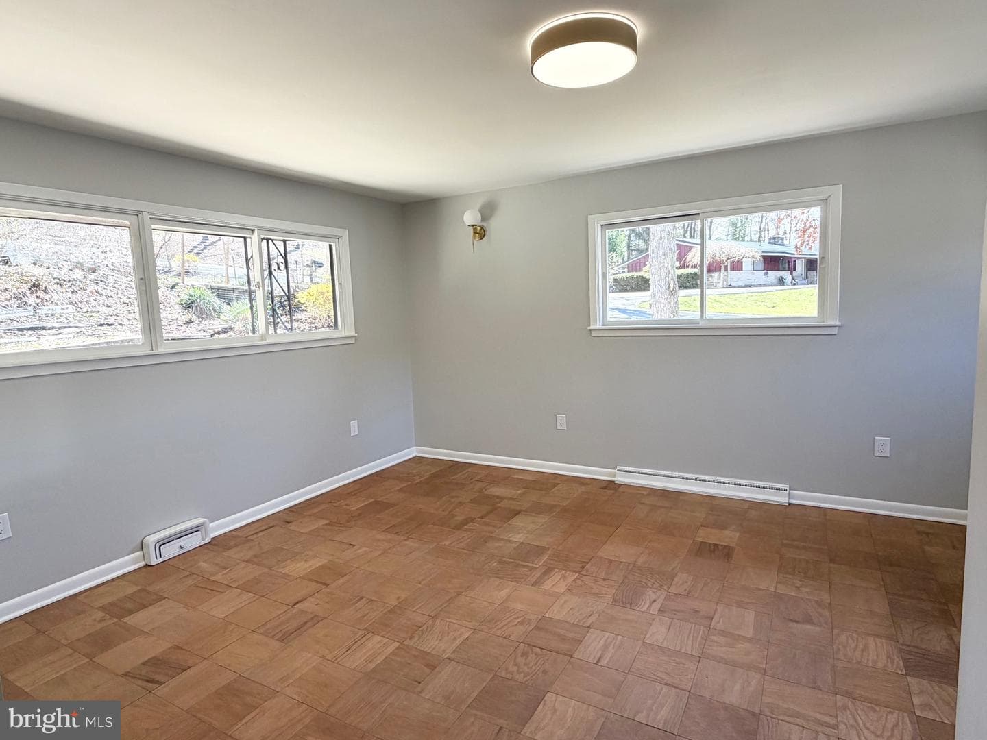 13 Warfield Place photo 13