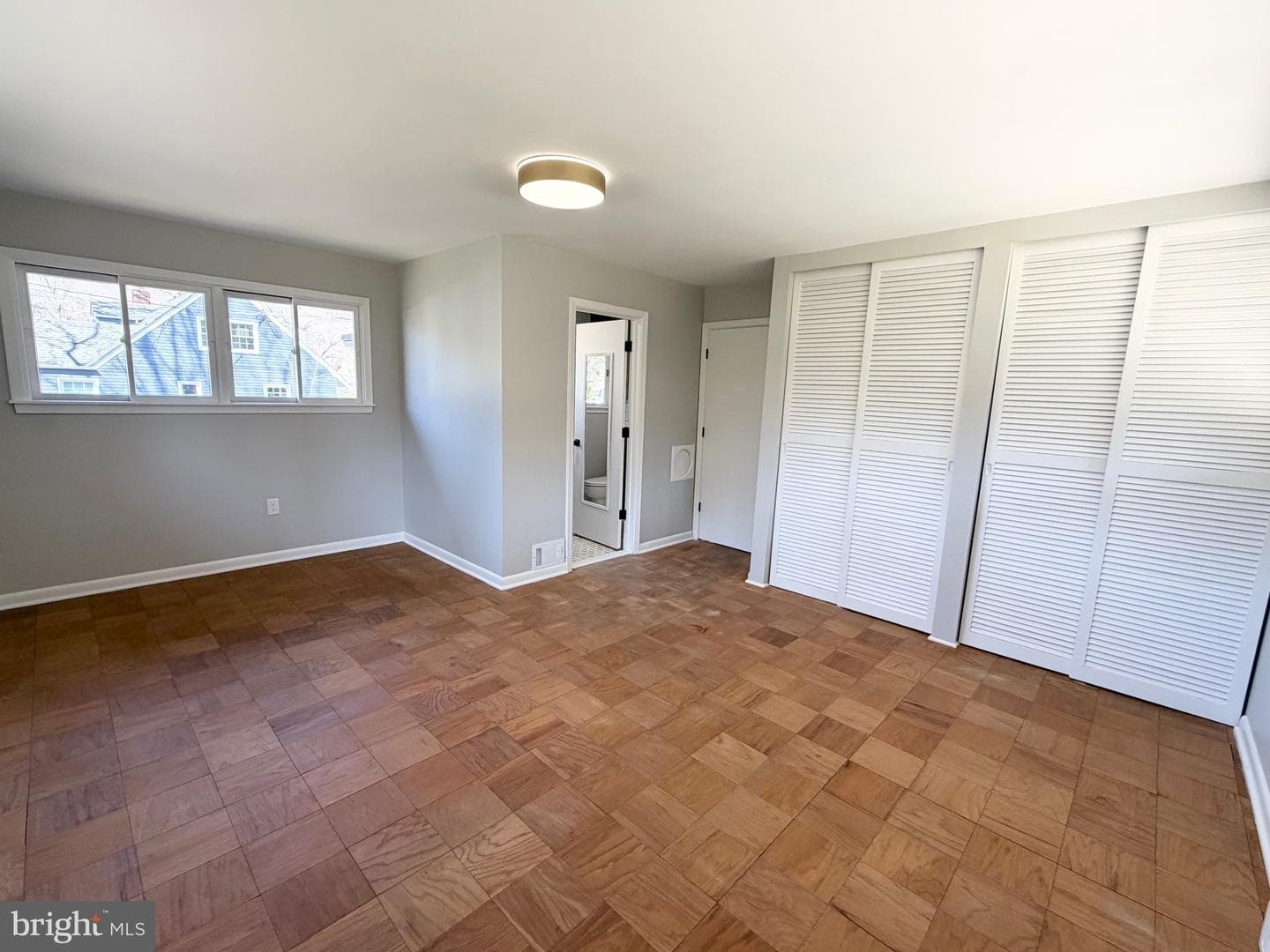 13 Warfield Place photo 15