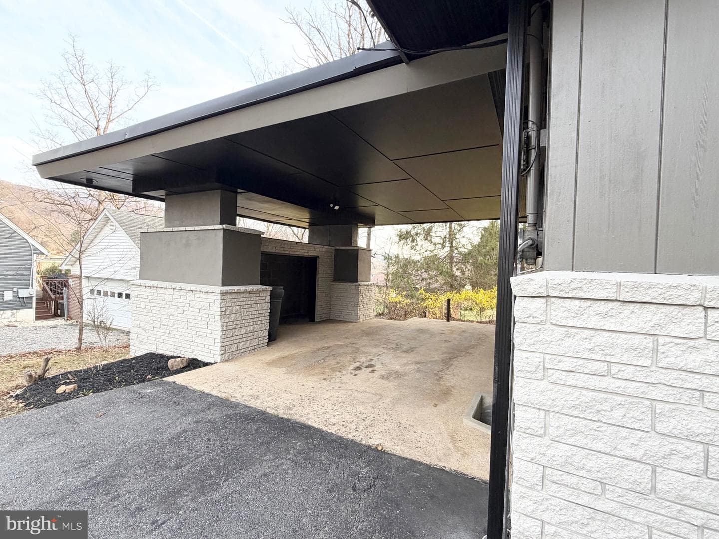 13 Warfield Place photo 33