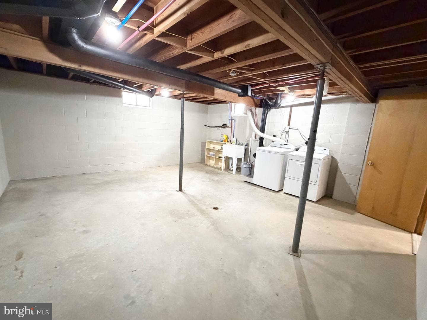 13 Warfield Place photo 37